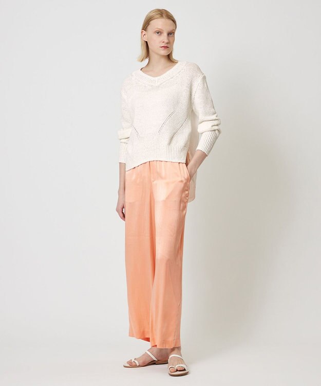 BEIGE， BAMBOO / Vネックニット White