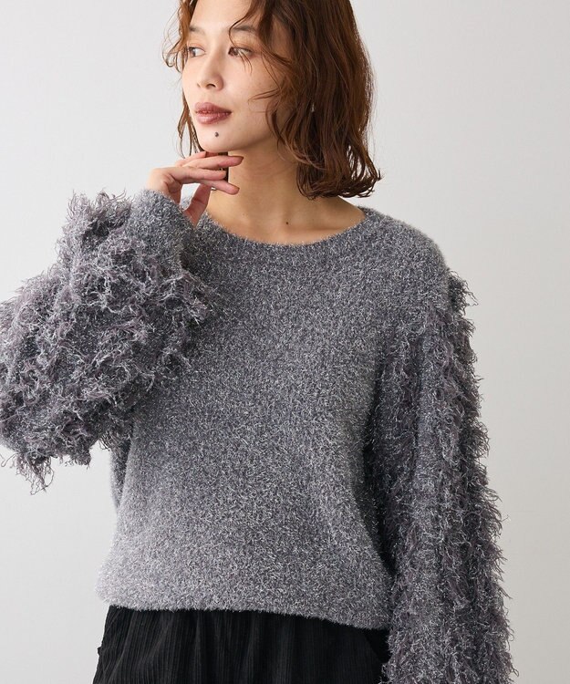 Green Parks ・ｆｕｒｒｙ　ｒａｔｅ　ラメフェザー袖フリンジニット Gray