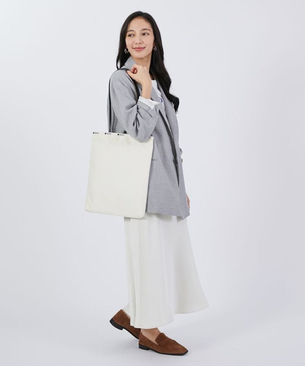 VERTICAL CITY TOTE/アップタウンサンドバー/ブラック