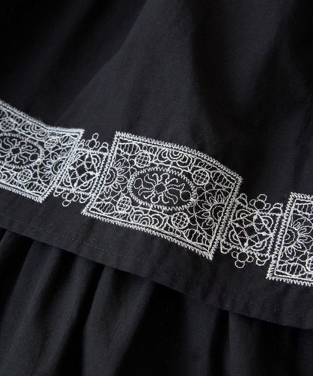 Green Parks ■ＥＳＣＡＲ　バイカラー刺繍ティアードスカート Black