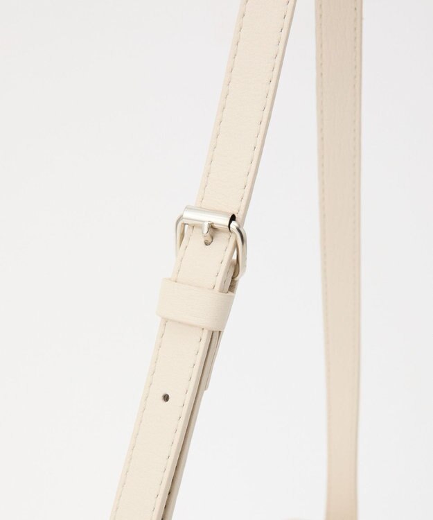 russet ソフトレザーロールショルダーバッグ(CE-1661) Ivory