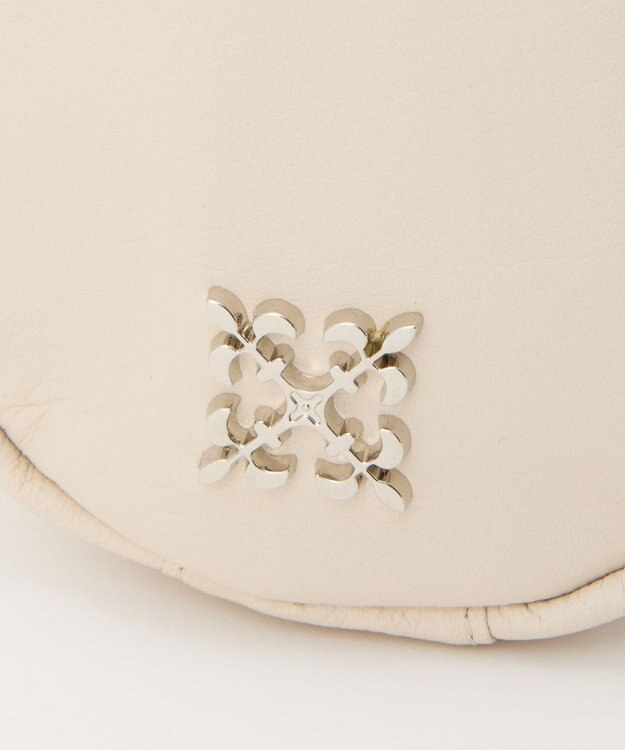 russet ソフトレザーロールショルダーバッグ(CE-1661) Ivory