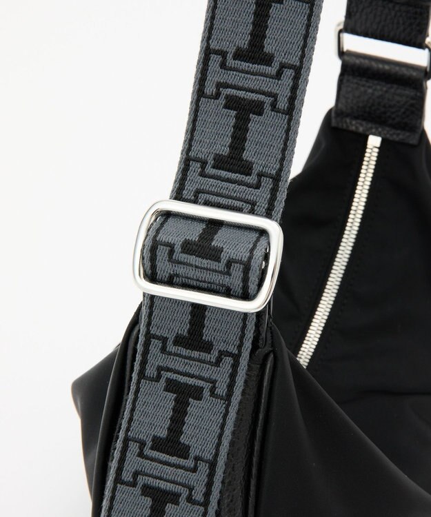 IACUCCI アーゴ S NYLON/CERVO ブラック