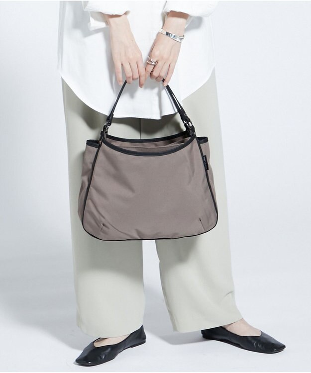 Y'SACCS 【Y’SACCS vous et】 横型3層トート グレージュ