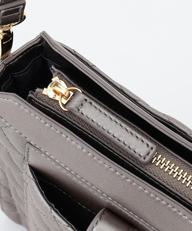 LA BAGAGERIE シープキルトWストラップスクエアショルダー ガンメタリック