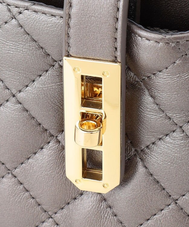 LA BAGAGERIE シープキルトWストラップスクエアショルダー ガンメタリック