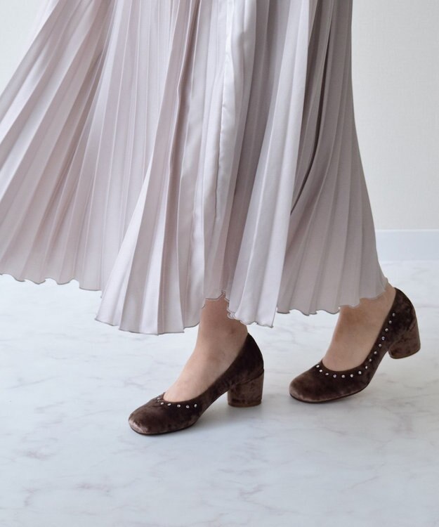 Bridget Birkin 【Bridget Birkin】トップラインビジューオブリークパンプス ブラウン雑材