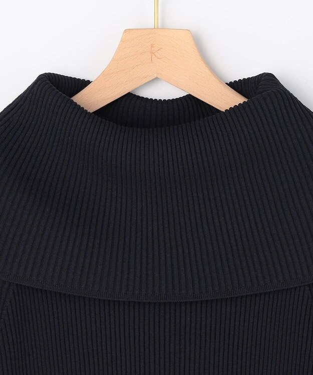 組曲 S 【先行予約・WEB限定】クリアストレッチオフショルダー ニット ブラック系