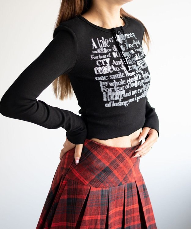 WEGO ヘンリーネックグラフィックピチトップス ブラック