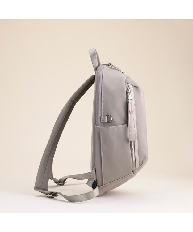 ACE BAGS & LUGGAGE W&.Day/Night クルホ ラウンドリュック 11.0インチタブレット収納 15296 ダブルアンドデイナイト グレージュ