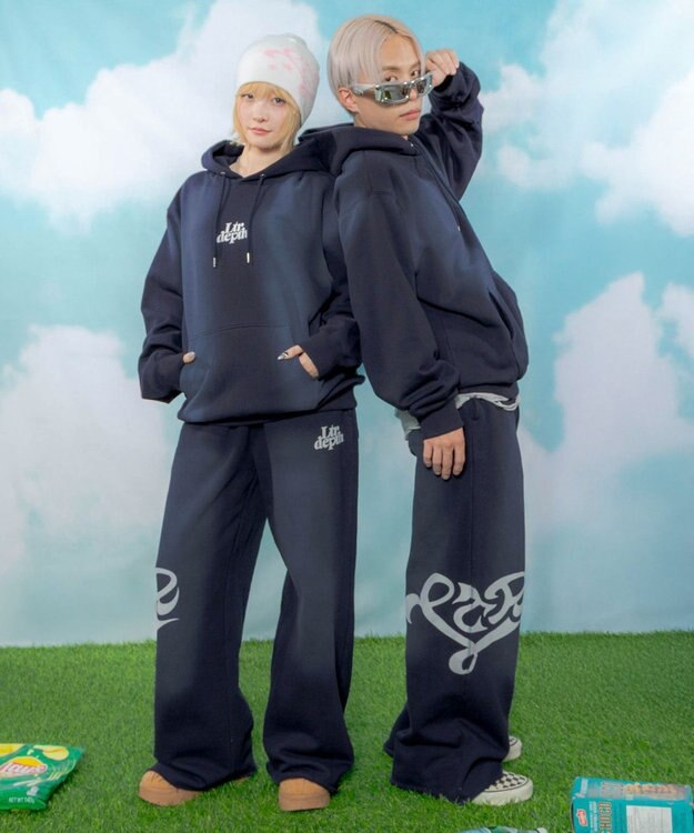 WEGO 【ユニセックス着用ITEM】ハートモチーフプルパーカー ネイビー