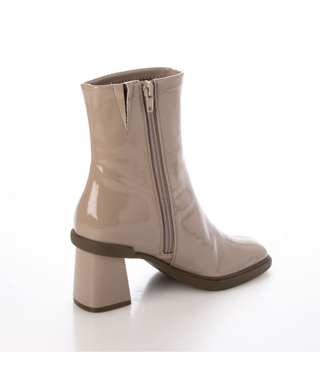 MODE ET JACOMO <carino>【レイン対応】スクエアトゥブロックヒールブーツ ベージュエナメル