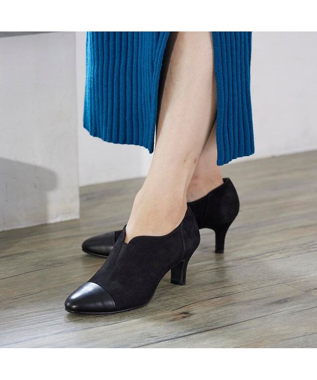Riz raffinee <Riz raffinee>【全天候対応】ポインテッドトゥブーティーパンプス ブラックコンビ