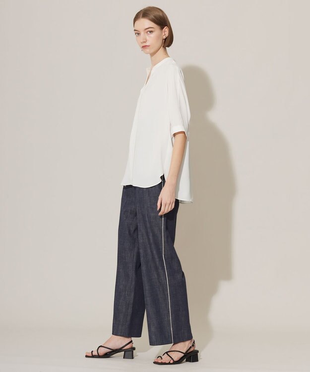 ICB 【新色追加・接触冷感・UVケア・速乾・洗える】BackSatinAmunzen  5分袖 キーネックブラウス オフホワイト系