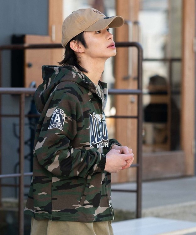 WEGO 【ユニセックス着用ITEM】スタンドネックZIPパーカー 柄1