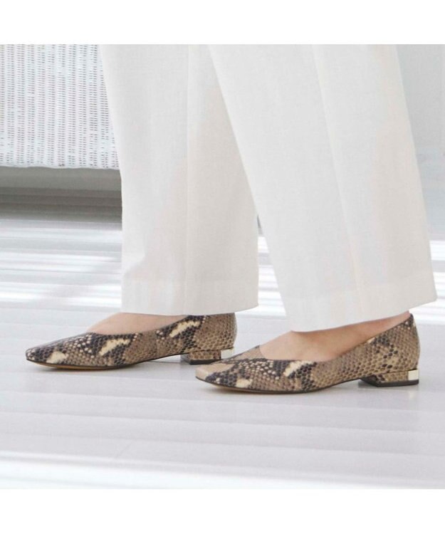 MODE ET JACOMO <MODE ET JACOMO>ローヒールスクエアトゥパンプス ナチュラル