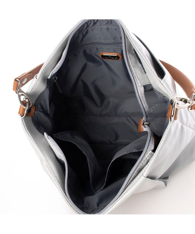 LA BAGAGERIE コーティングキャンバス ショルダーバッグ ライトグレー