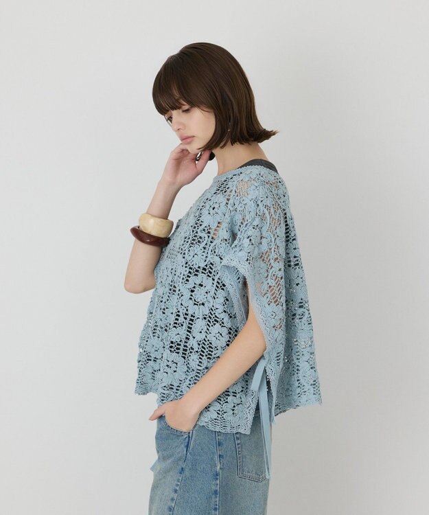 GRACE CONTINENTAL メッシュエンブロイダリーポンチョトップ サックス