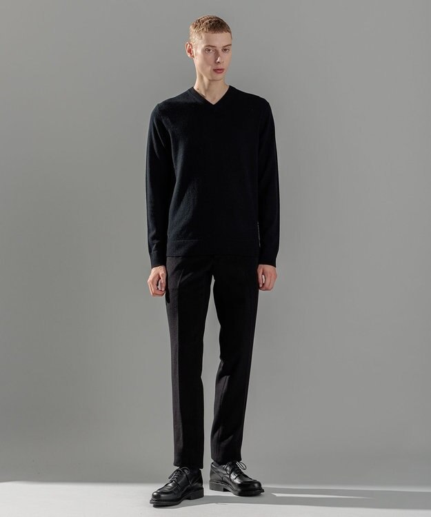 JOSEPH HOMME ピュアカシミヤ　Vネックニット ブラック系