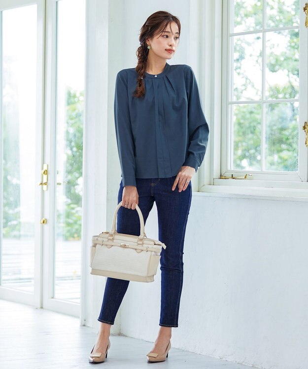 Tiaclasse L 【新色追加・洗える】バンドカラー2WAYタックブラウス ブルー