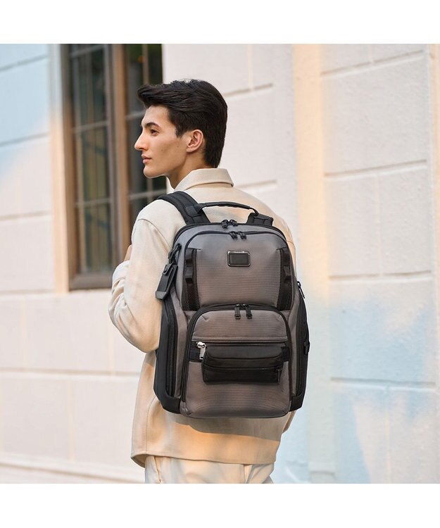 TUMI  メンズ  Alpha Bravo 「サーチ」バックパック CHARCOAL