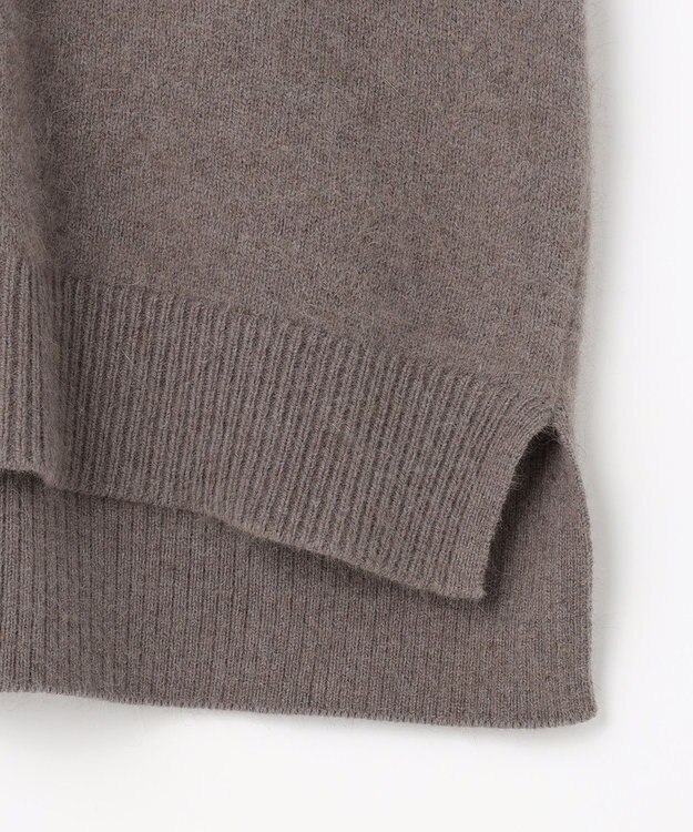 組曲 S フラッフィーファーＶネック ニット ブラウン系