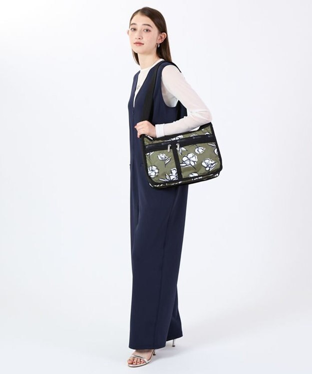 LeSportsac DELUXE EVERYDAY BAG/オリーブフローラルシルエット オリーブフローラルシルエット