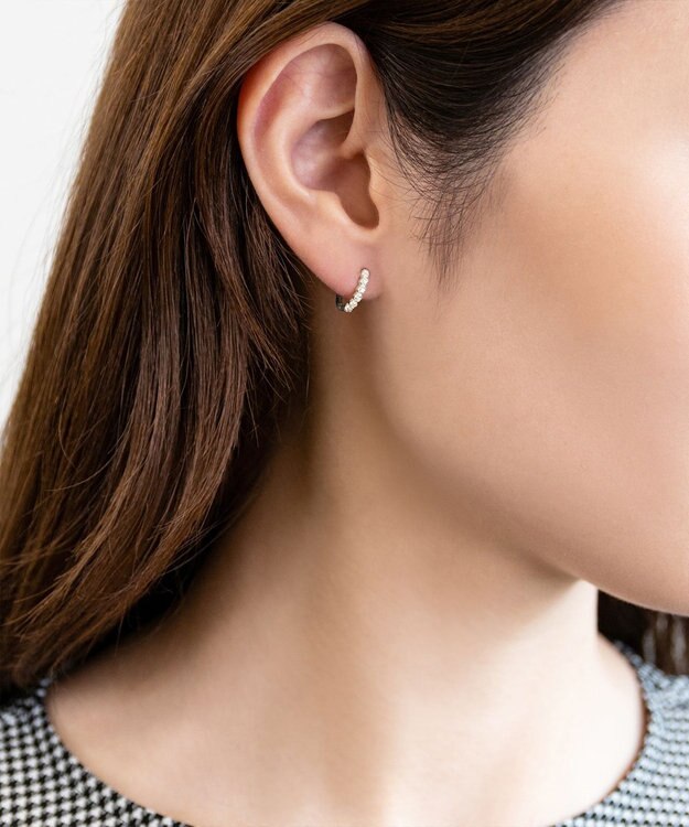 TOCCA 【WEB限定】FRILL DIAMOND PIERCED EARRINGS K10 ダイヤモンド ピアス ホワイトゴールド系