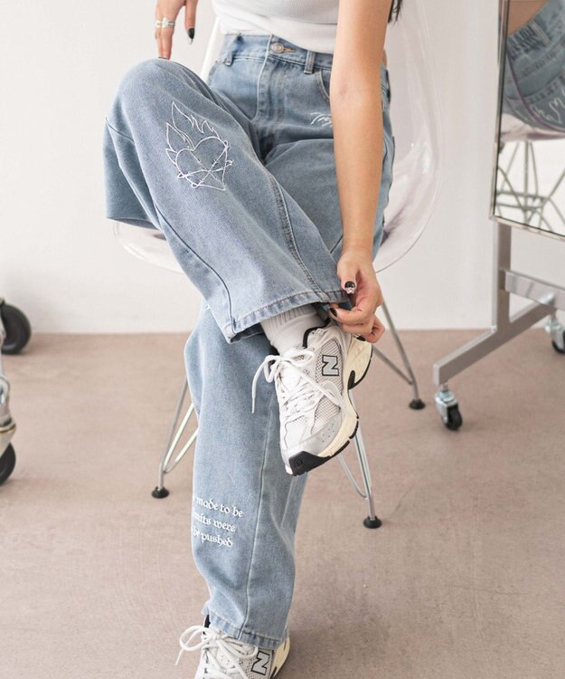 WEGO 刺繍ロゴバレルレッグパンツ デニム中濃色