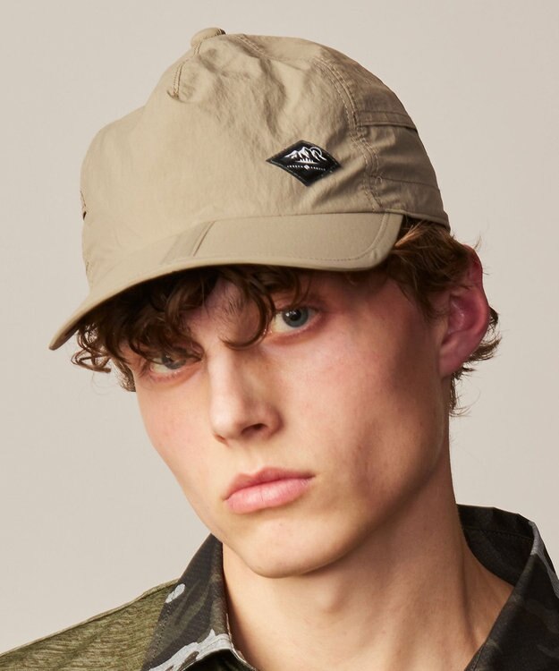 JOSEPH ABBOUD MOUNTAIN 【雑誌掲載・ECO撥水・軽量・男女兼用・折り畳み可・究極のポータブル性】 ベージュ系