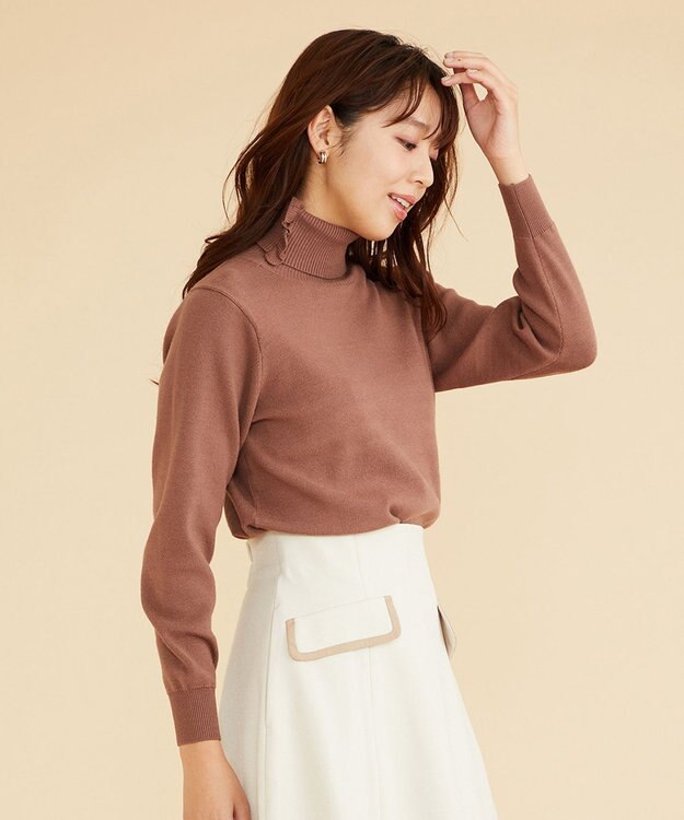 Feroux 【古畑星夏さん着用】フリルネックタートル ニット キャメル系