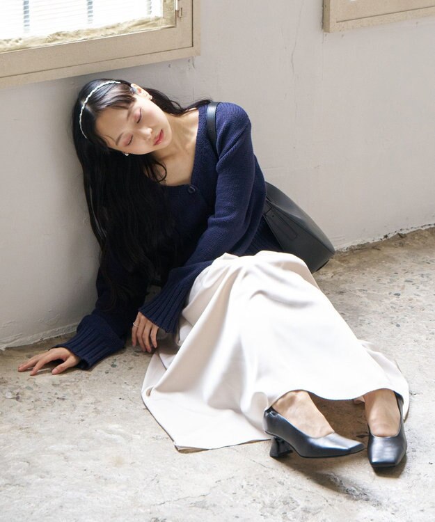 INTER-CHAUSSURES 【CHRISTIAN VILLA】ミディアムサイズレザーホーボーバッグ ブラック