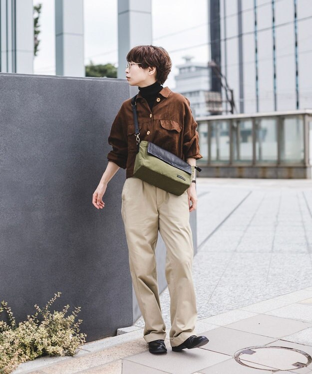 YUSHI EVER - FLAP SHOULDER ナイロン 本革 かぶせショルダーバッグ オリーブ