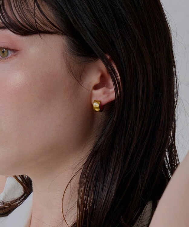 Phoebe 【金属アレルギー対応】ワンタッチワイドフープミニピアス(片耳)/サージカルステンレス ゴールド ゴールド