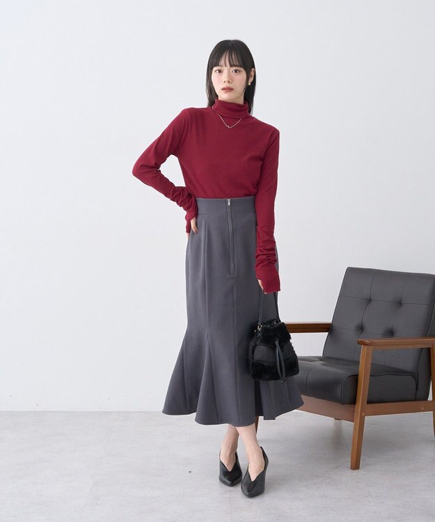 earth music&ecology リブタートルネックプルオーバー Red