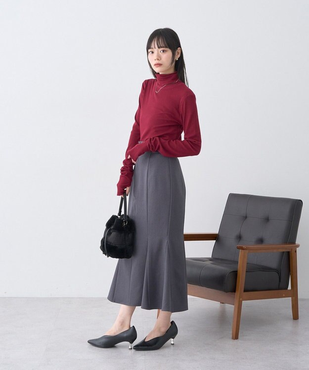 earth music&ecology リブタートルネックプルオーバー Red