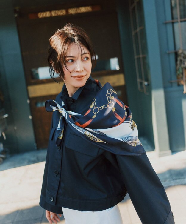 uncrave チェーン シルクスカーフ ネイビー