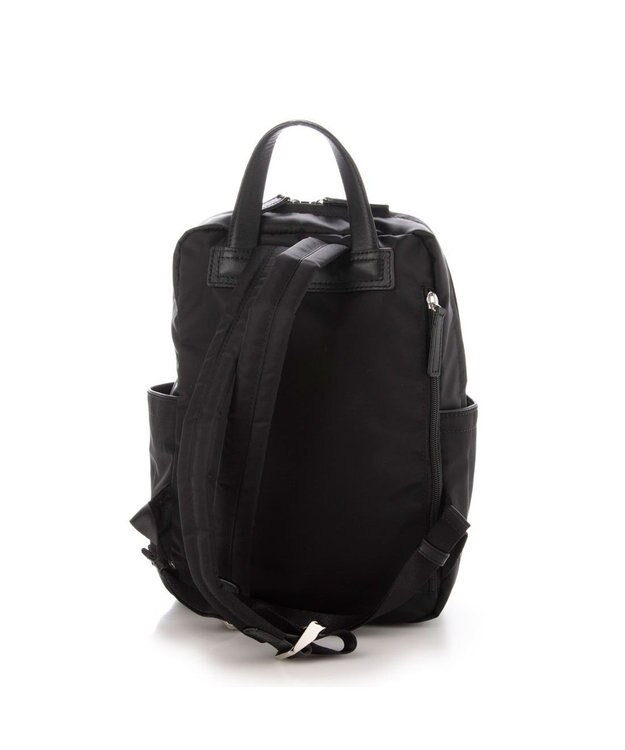 Y'SACCS NEWナイロン×レザーコンビシリーズ　前ポケットミニリュックサック ブラック