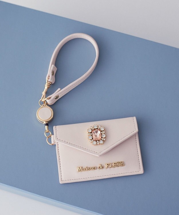 Maison de FLEUR リール付きビジューカードポケットパスケース Pink