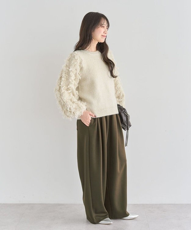 Green Parks ・ｆｕｒｒｙ　ｒａｔｅ　ラメフェザー袖フリンジニット Off White