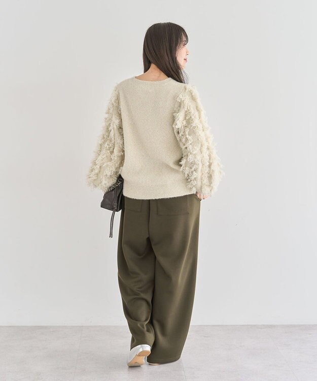 Green Parks ・ｆｕｒｒｙ　ｒａｔｅ　ラメフェザー袖フリンジニット Off White