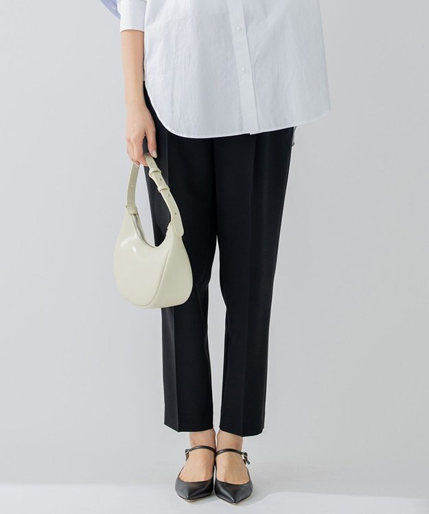 23区 【洗える】ポリエステルストレッチツイル テーパードパンツ ブラック系