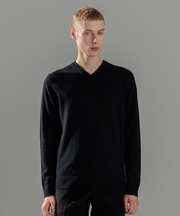 JOSEPH HOMME ピュアカシミヤ　Vネックニット ブラック系