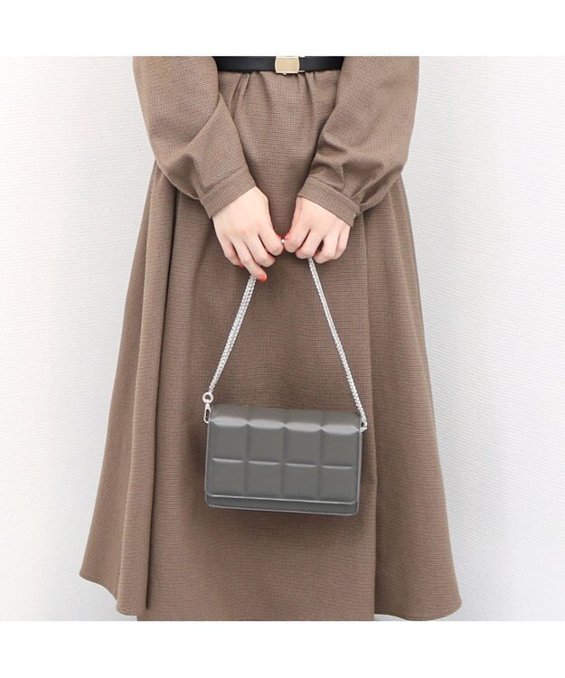 UNBILLION カシュカシュ cachecache / ブロック型押し2wayチェーンショルダー GY