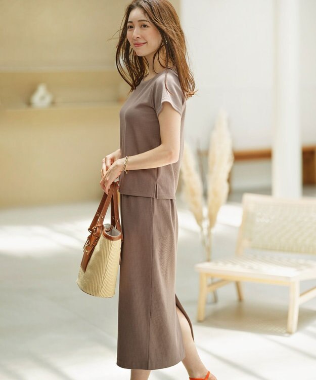 組曲 L 【WEB限定】ストライプジャガード カップ付きTシャツ カーキ系