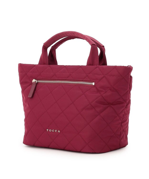 TOCCA TRACE PAVE FASTENER TOTE ナイロンキルトバッグ レッド系
