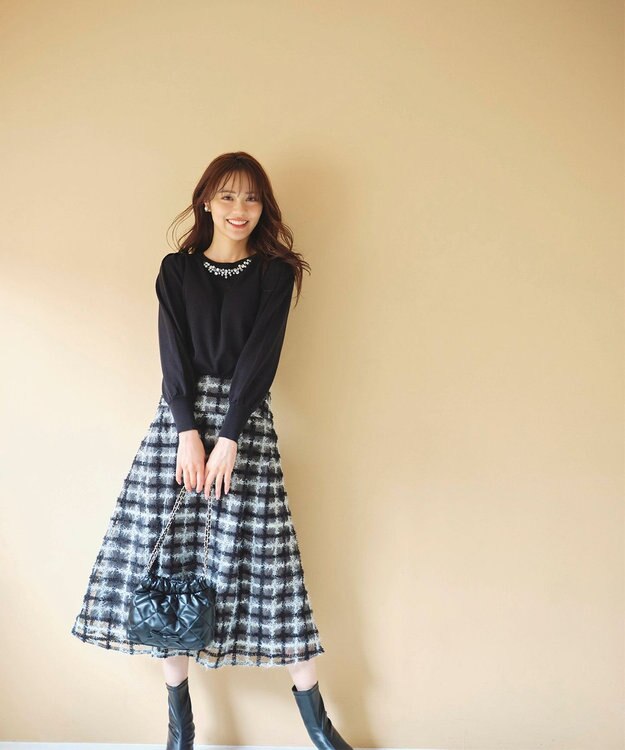 Feroux 【洗える】ビジュー襟 プルオーバーニット ブラック系