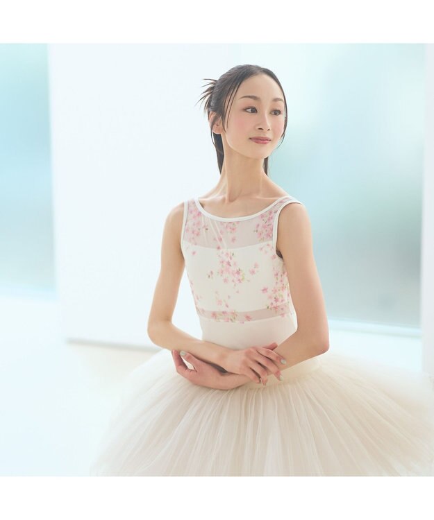 Chacott 【MAY NAGAHISA】ノースリーブレオタード ホワイトプリント