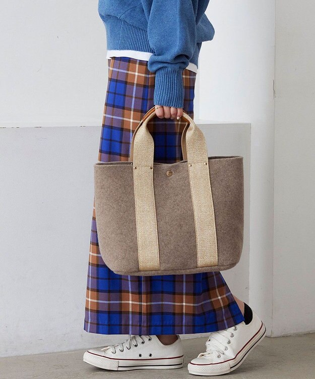 TOPKAPI 【TREASURE TOPKAPI】イタリアンフェルト ラメテープ トートバッグ 2023 グレージュ