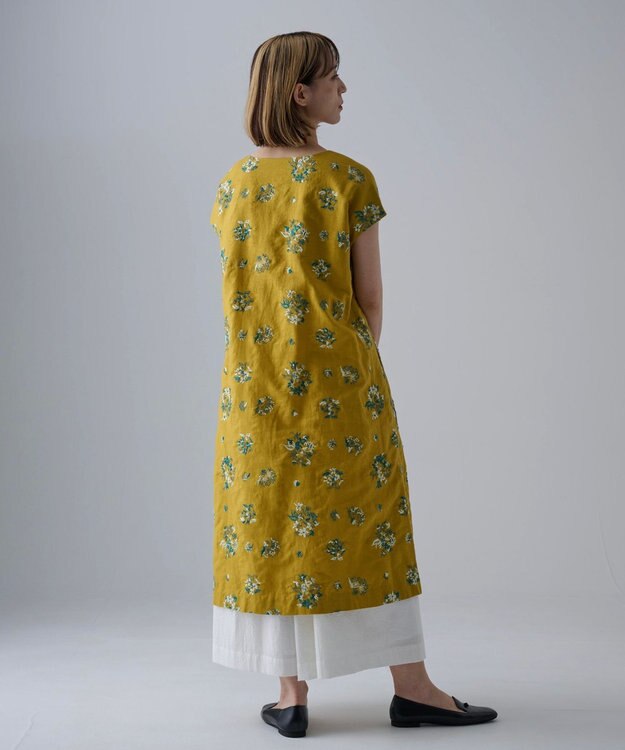 muuc 〈コットン×リネン〉〈高品質なドライタッチ生地〉野小花刺繍ゆったりワンピース イエロー